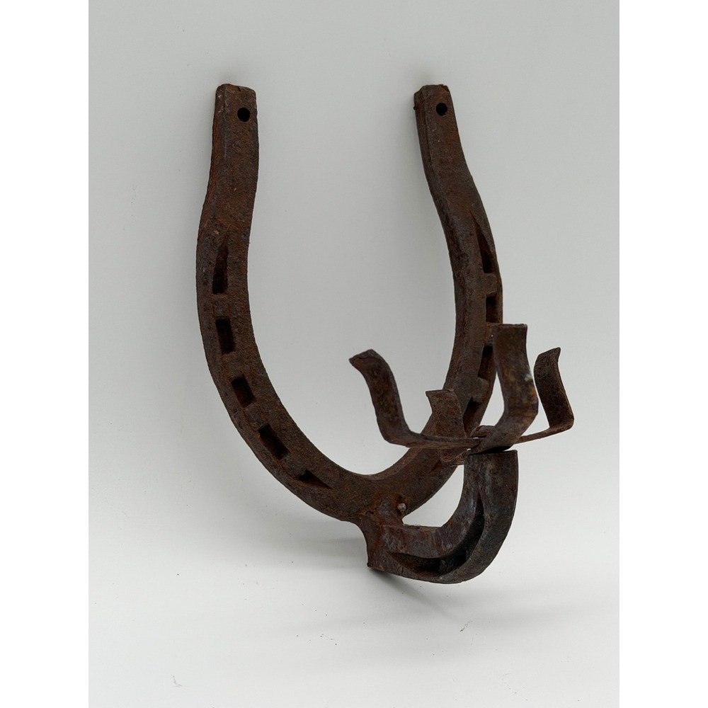 Rustic Horseshoe Wall Hook Candle Holder Weathered Iron Western Farmhouse Decor